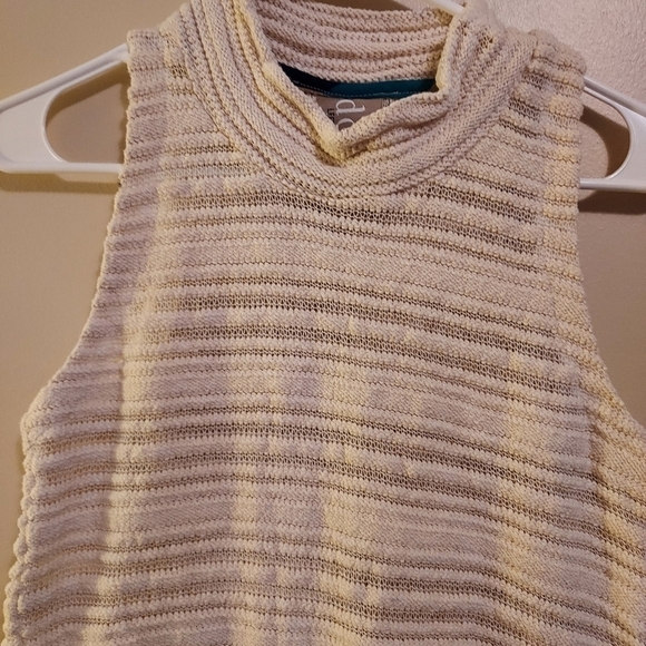 Dolan small sleeveless left coast collection - Picture 2 of 7